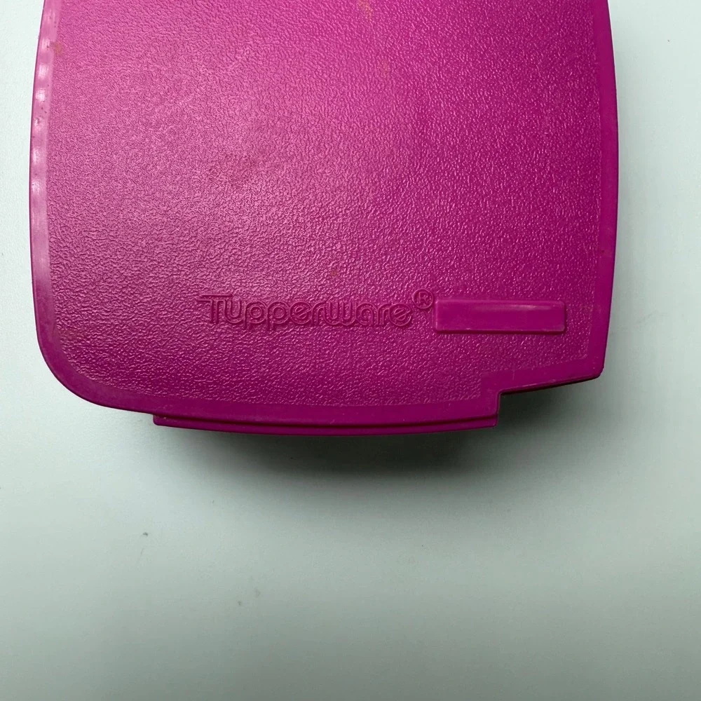 Vintage Tupperware‎ Label Dispenser Holder Magenta Freezer Canning Organization
